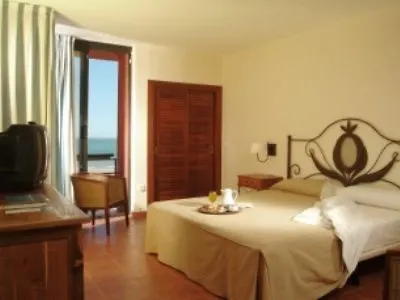 Oasis Islantilla 4*,